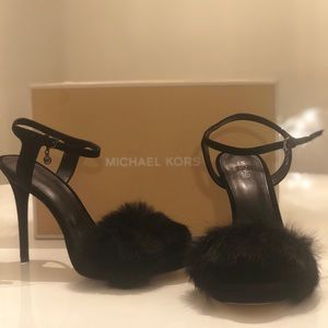 Micheal Kors opened toe heel